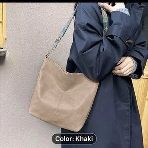 Elegant Khaki Shoulder Bag
